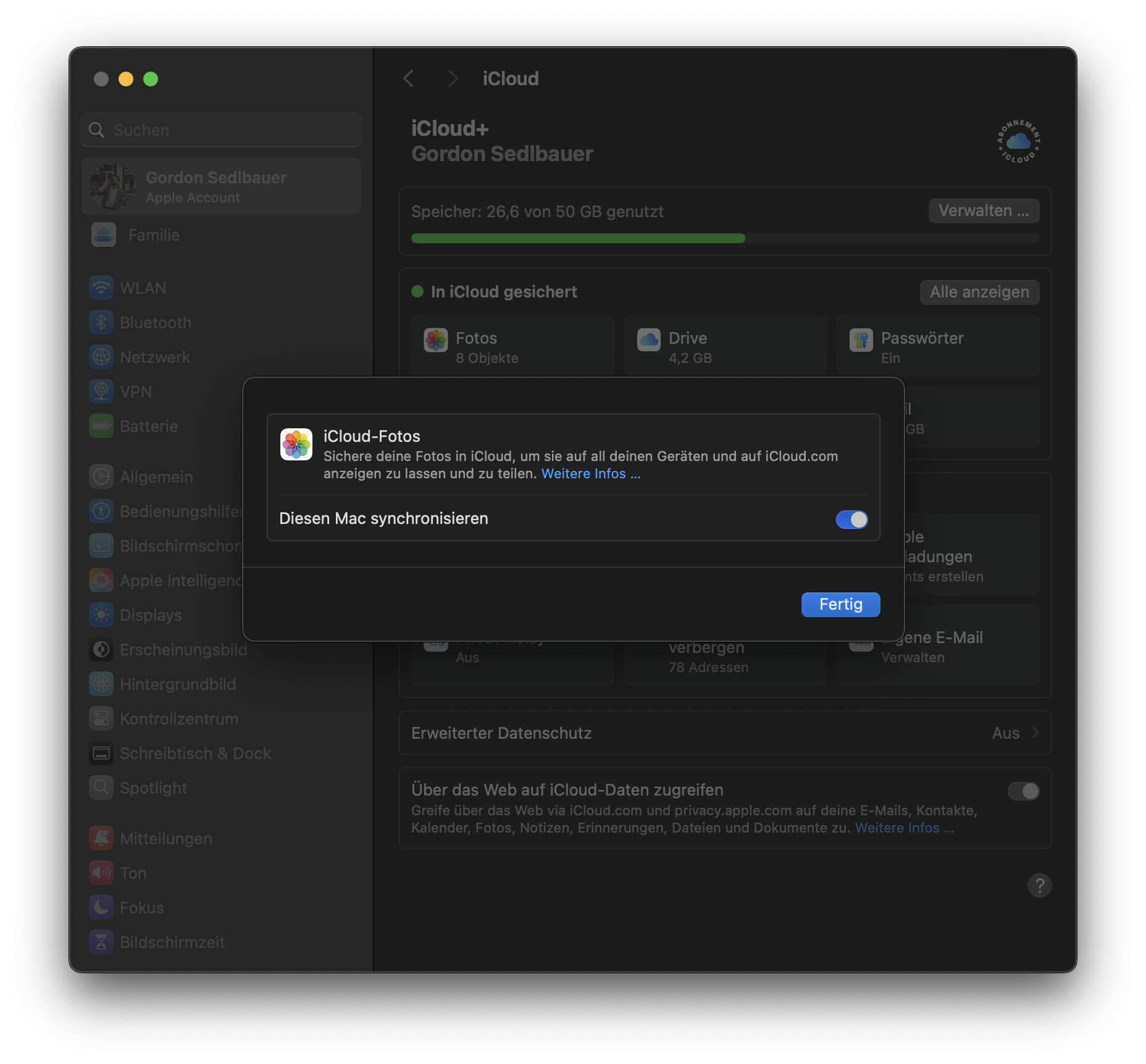 Um Ihre iCloud-Fotos auf Ihren Mac zu übertragen, müssen Sie unbedingt die Fotosynchronisierung für Ihre Apple-Geräte aktivieren. Mit diesem Schritt können Sie Ihre Bilder nahtlos in den Speicher Ihres MacBook importieren und dort speichern, sodass alle Ihre Fotos jederzeit verfügbar sind.