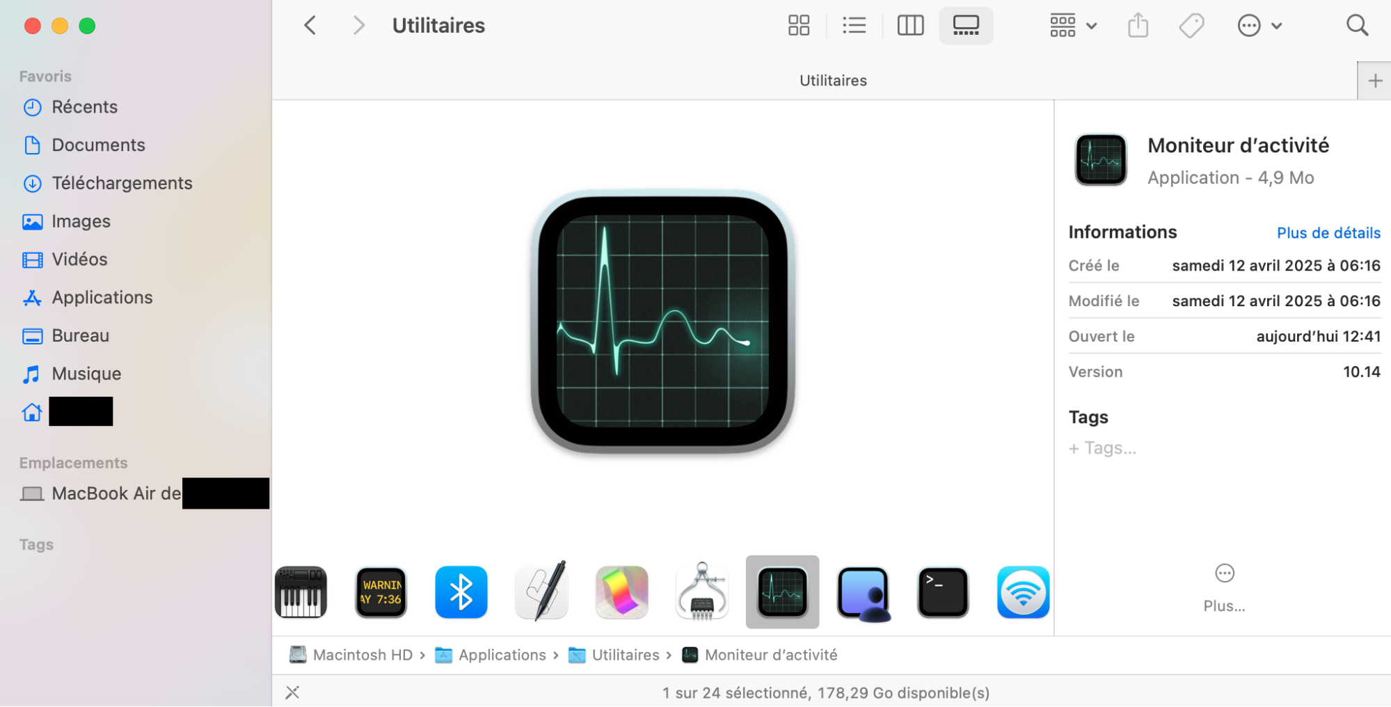 Pour savoir si votre Mac a besoin de plus de RAM, rendez-vous dans Applications, sélectionnez Utilitaires, et ouvrez le Moniteur d’activité.