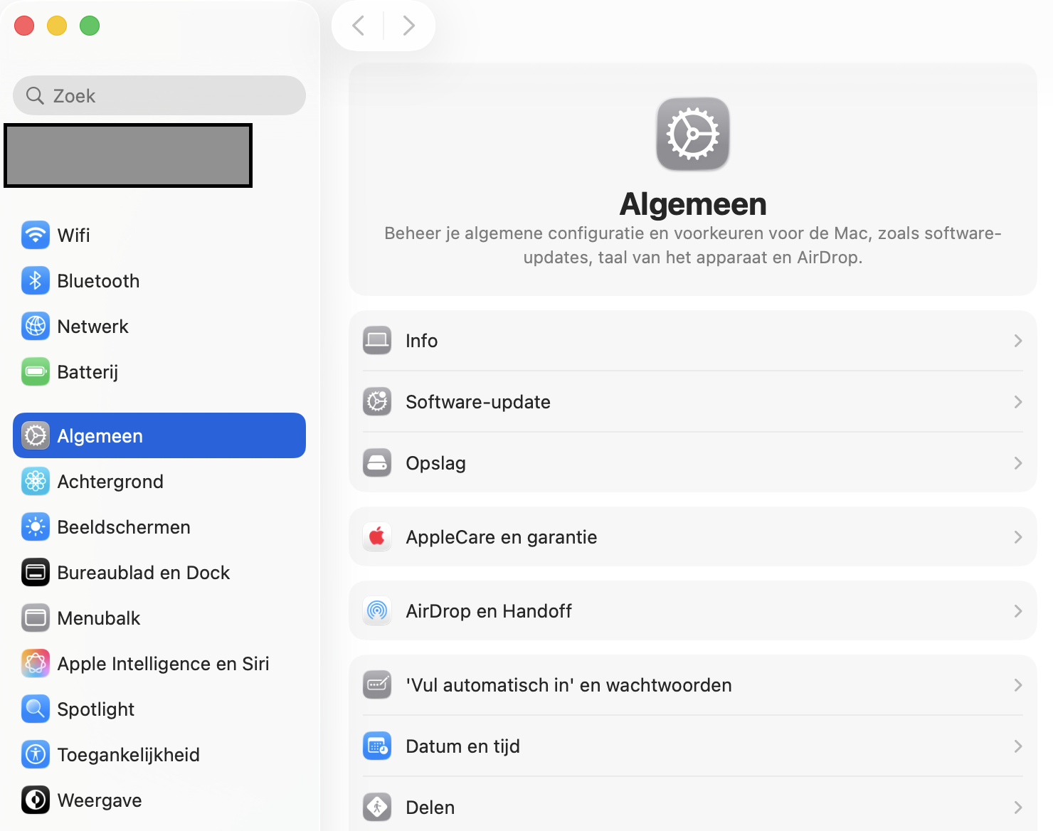 Ga in de Systeeminstellingen naar ‘Algemeen’ en vervolgens naar ‘Inlogonderdelen en extensies’. Daar kun je instellen welke processen wel of niet automatisch met macOS opstarten — waaronder mogelijk ook malware.