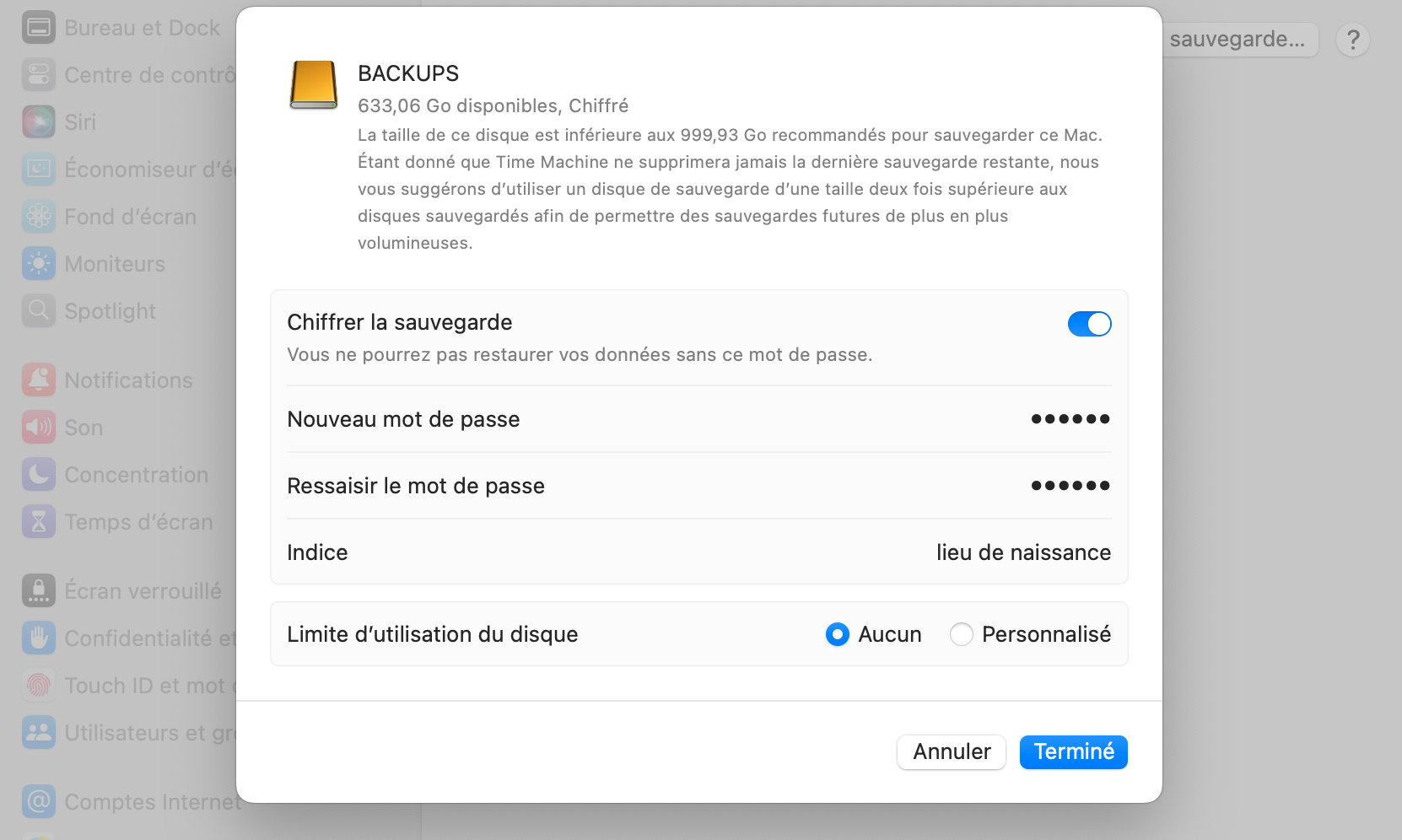 Maintenant, il ne vous reste plus qu’à préciser si vous voulez ou non chiffrer votre sauvegarde et limiter l’utilisation du disque. Maintenant, il ne vous reste plus qu’à préciser si vous voulez ou non chiffrer votre sauvegarde et limiter l’utilisation du disque.