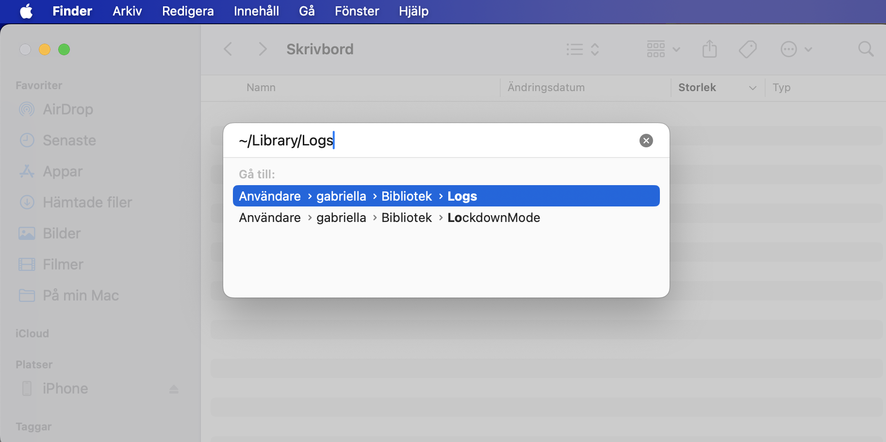 För att ta bort programloggar och supportfiler och minska övrigt-lagring behöver du öppna Finder och klicka på alternativet Gå till mapp. Skriv in ~/Library/Logs i sökrutan för att visa programloggar, eller /var/log för att visa systemloggar.