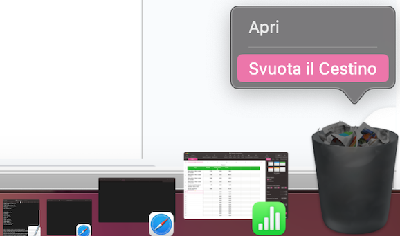 L’icona del Cestino su Mac mostra il menu a comparsa dopo un clic destro. Seleziona Svuota il Cestino per eliminare tutti i dati.