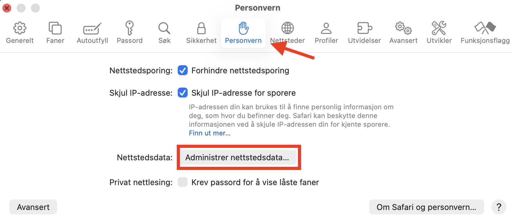 Personvern-menyen inne i Safaris innstillinger på Mac. For å slette gammel data og frigjøre plass på Mac, klikk på Administrer nettstedsdata og deretter på Fjern alle.
