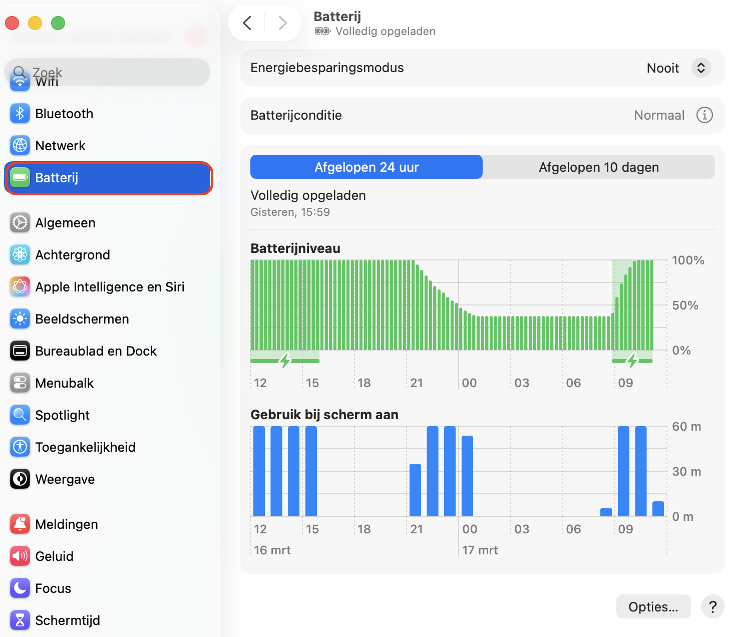 Batterij-instellingen geopend vanuit Systeeminstellingen om het energieverbruik van je Mac te minimaliseren.
