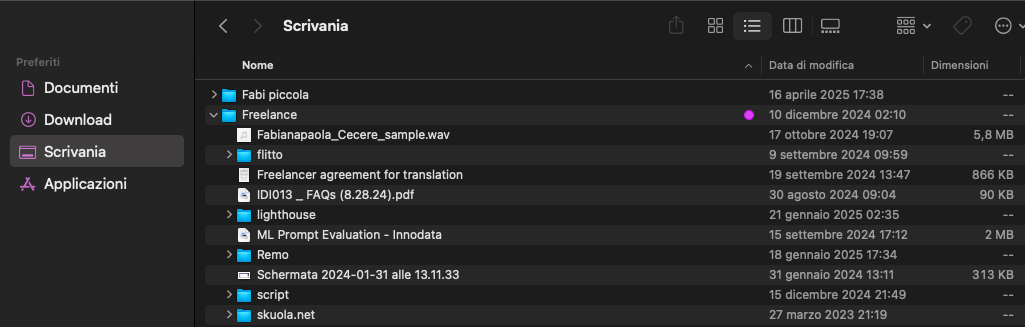 Aprire la cartella Scrivania dal Finder per pulire il desktop manualmente.
