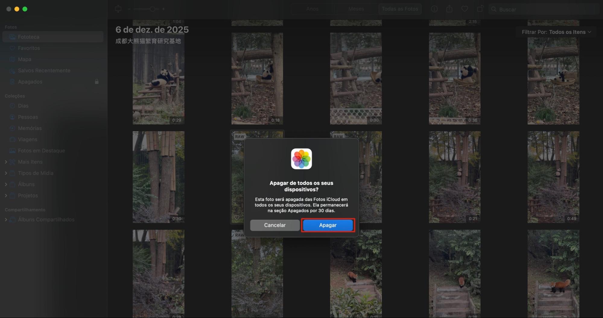 Para excluir fotos no Mac usando atalhos, abra o aplicativo Fotos e selecione a(s) imagem(ns) que deseja excluir. Em seguida, pressione a tecla Delete. Por fim, clique em Apagar para confirmar.