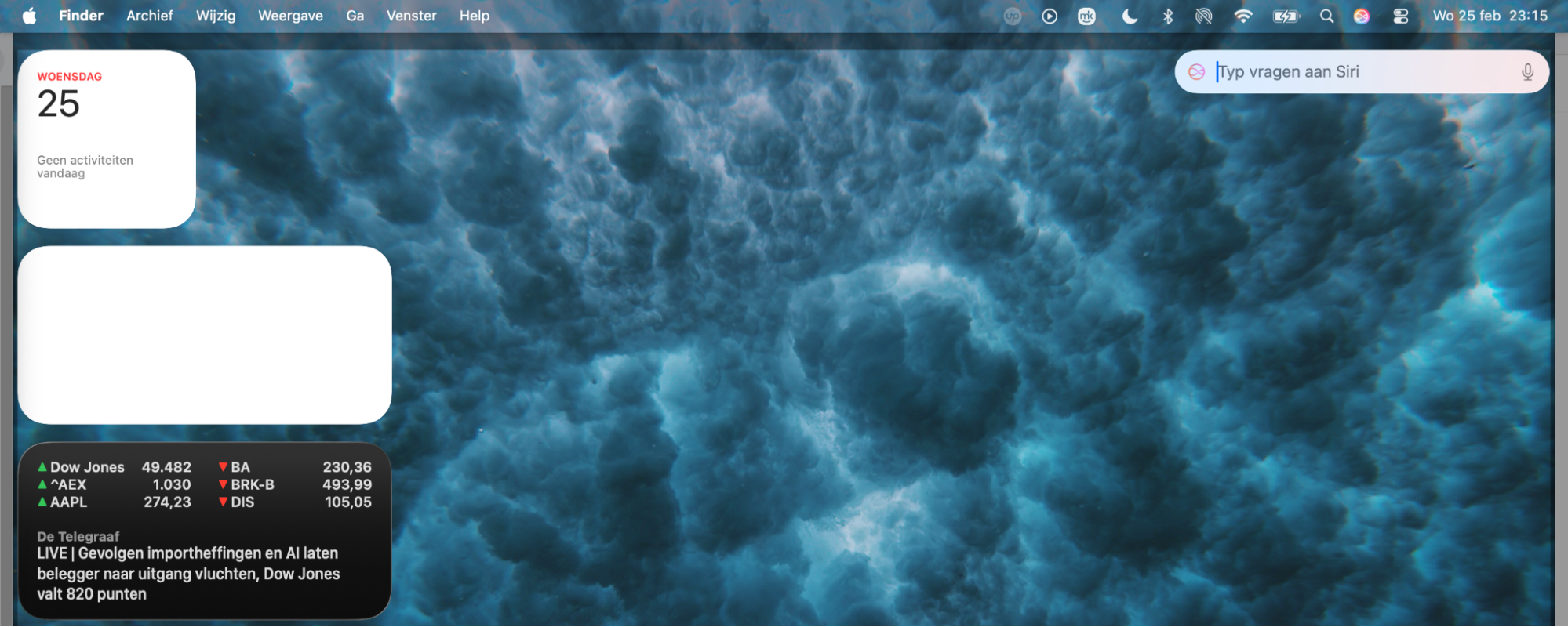 Het pop-upvenster van Siri verschijnt zodra je de app opent. Het is je stemassistent die je helpt om optimaal van je Mac-ervaring te genieten.