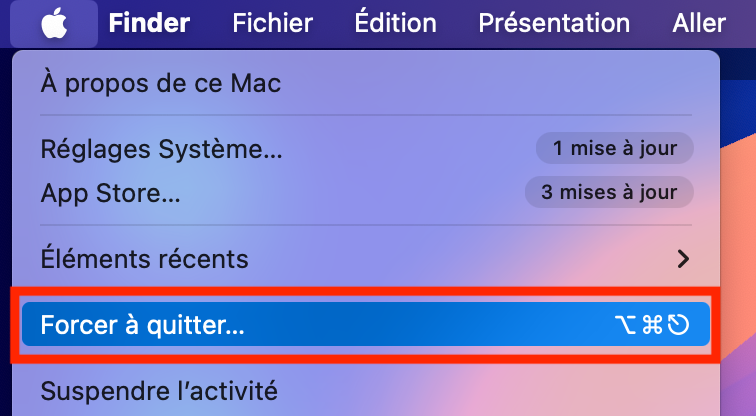 Vous pouvez aussi forcer à quitter Chrome en cliquant sur le logo Apple, puis sur Forcer à quitter.