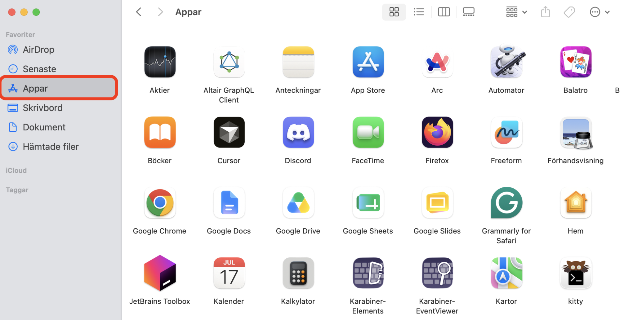 Mappen Appar i Finder på Mac. Du kan ta bort oanvända program härifrån för att frigöra utrymme på din Mac.