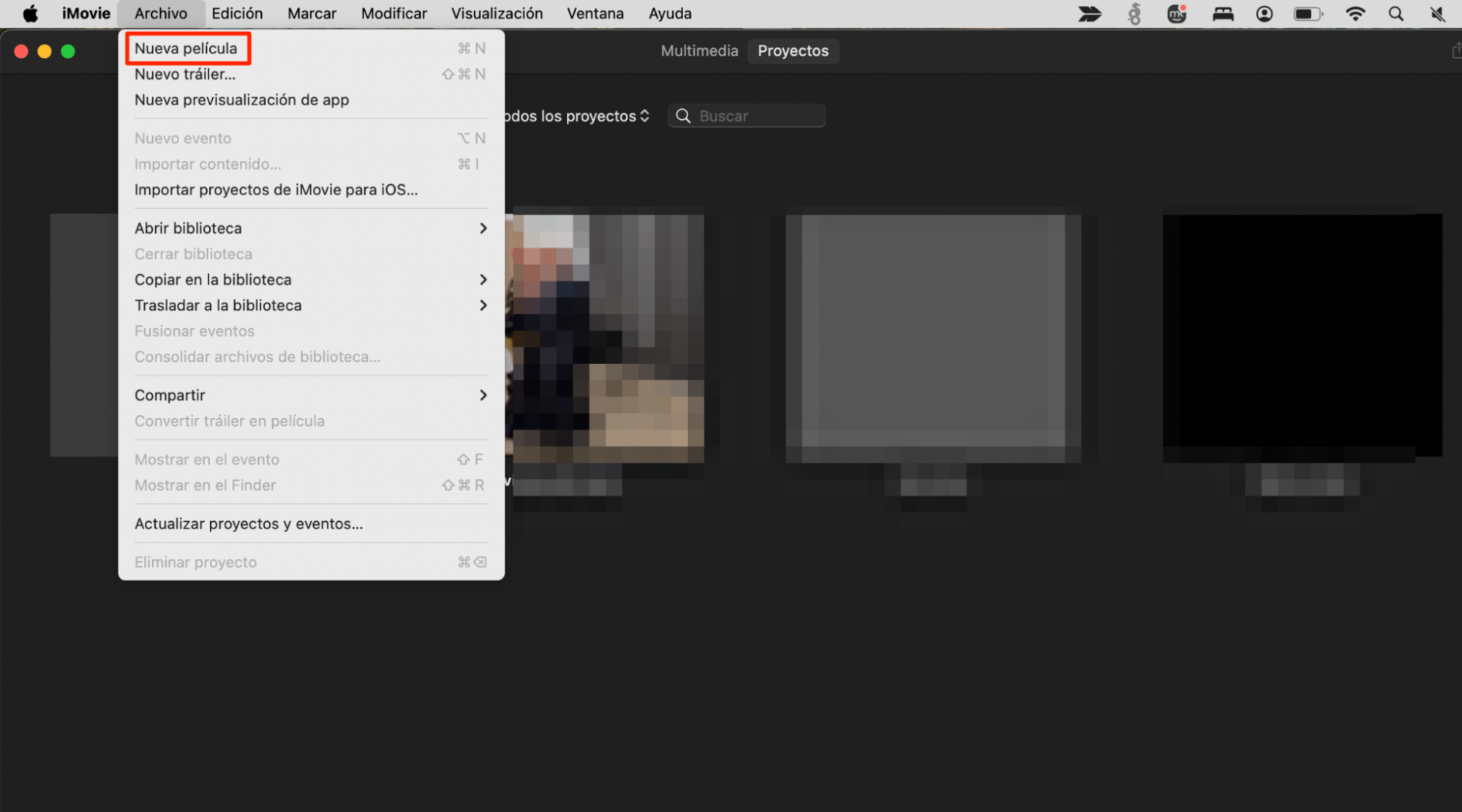 Imagen que muestra las opciones del menú Archivo de iMovie en la barra de menús. iMovie es una de las herramientas que los usuarios pueden aprovechar para grabar vídeos en un Mac. Imagen que muestra las opciones del menú Archivo de iMovie en la barra de menús. iMovie es una de las herramientas que los usuarios pueden aprovechar para grabar vídeos en un Mac.