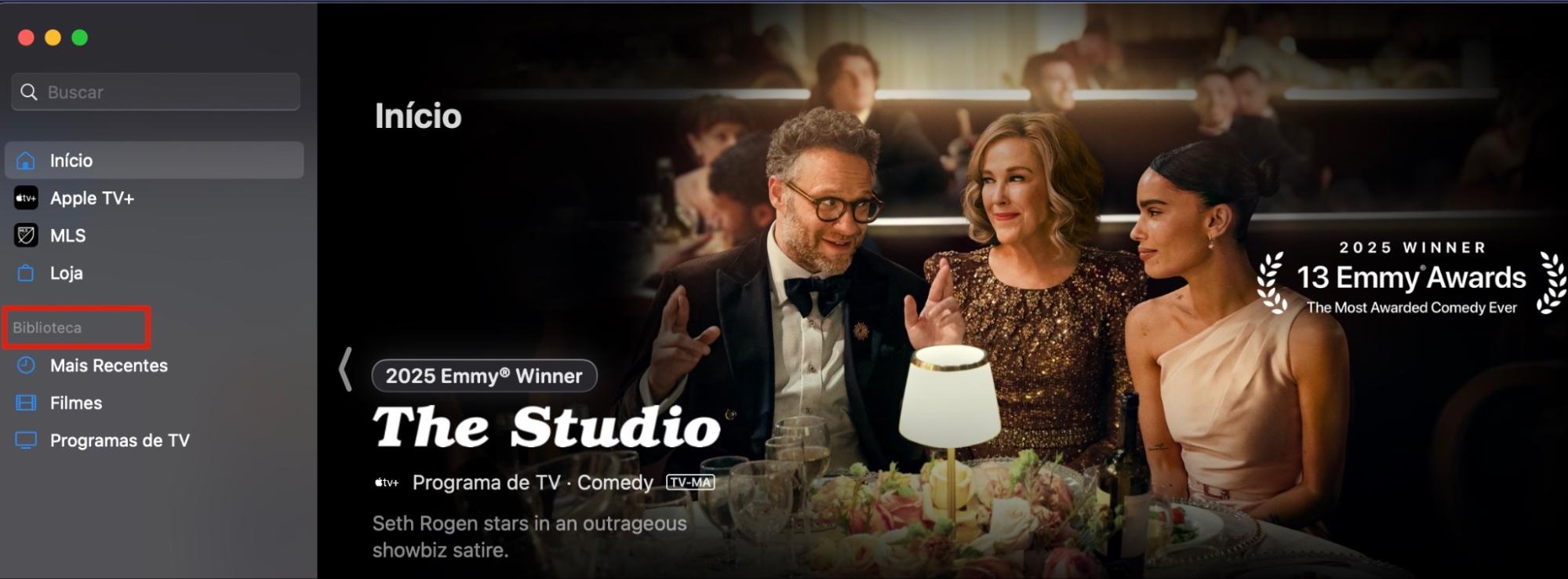 Abra o aplicativo Apple TV e selecione Biblioteca para ver a lista de filmes salvos.