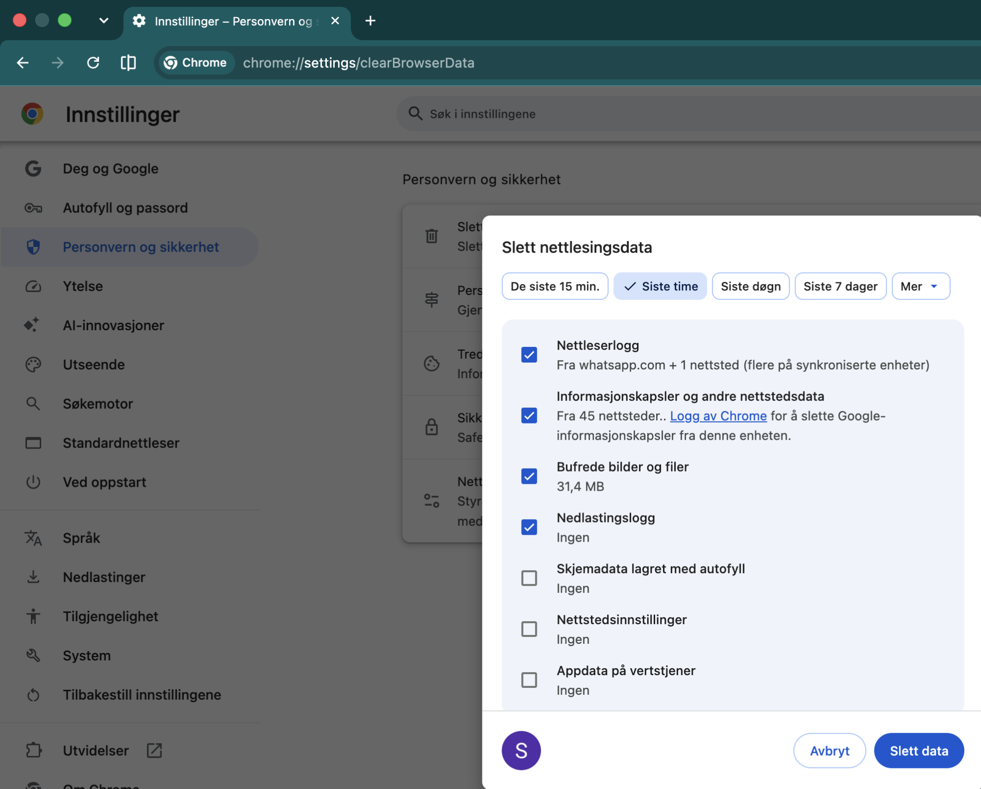 Når du har valgt Slett nettlesingsdata, velg et tidsrom for å rense nettlesingsdataene og merk av for Nettleserlogg, informasjonskapsler og andre nettstedsdata samt Bufrede bilder og filer, Nedlastingslogg, Skjermdata lagret med autofyll, Nettstedsinstillinger, Appdata på vertstjener og klikk deretter på Slett data. Dette hjelper deg med å skape mer diskplass.