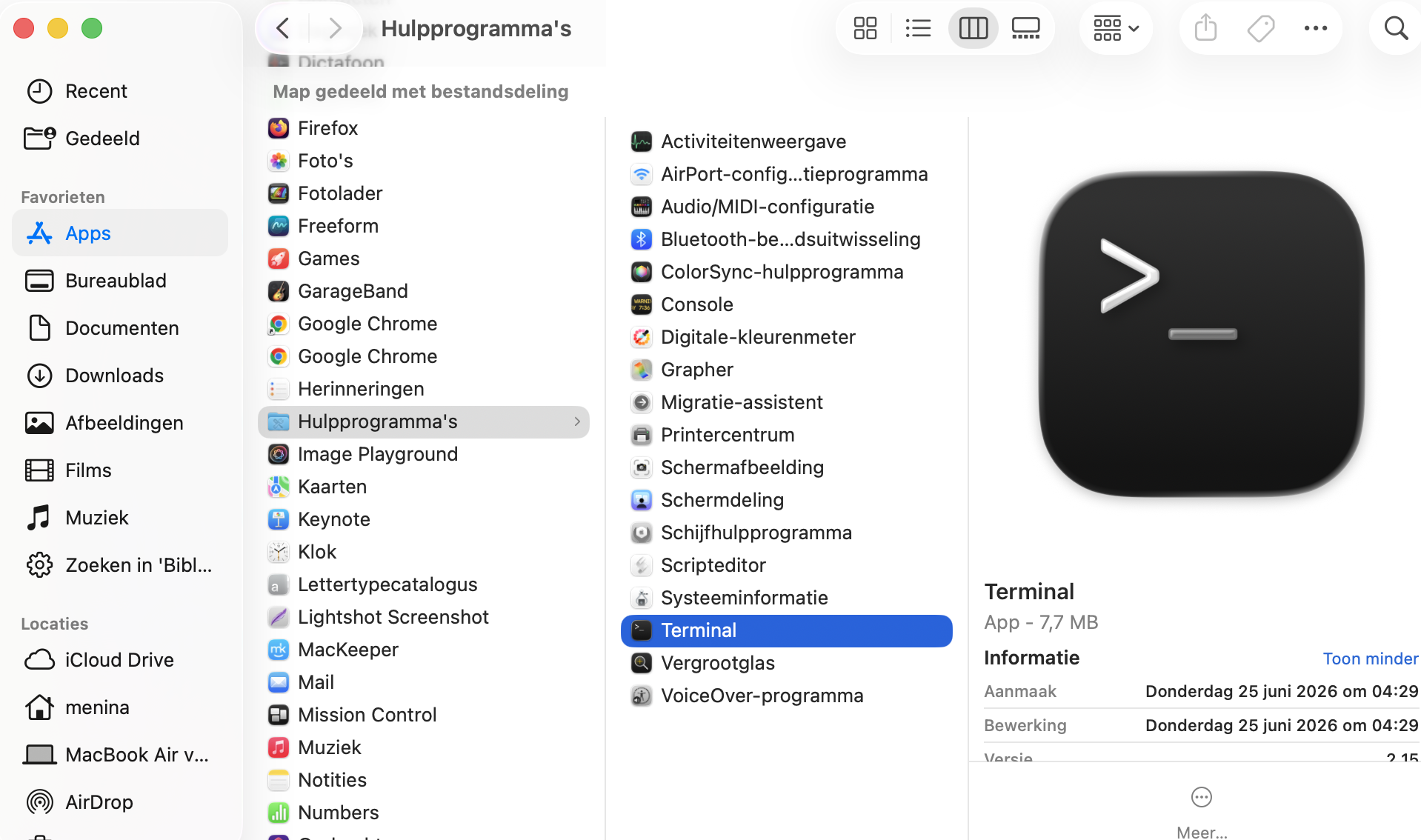 In nieuwere versies van macOS moet je de Terminal-app gebruiken om slaaptijden te plannen. Je vindt deze onder Programma's > Hulpprogramma's.