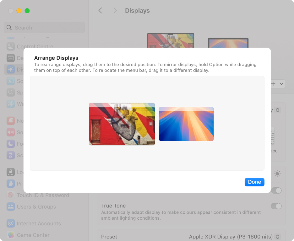 To use a second screen with your Mac device, choose the right layout, orientation, and resolution for your needs.