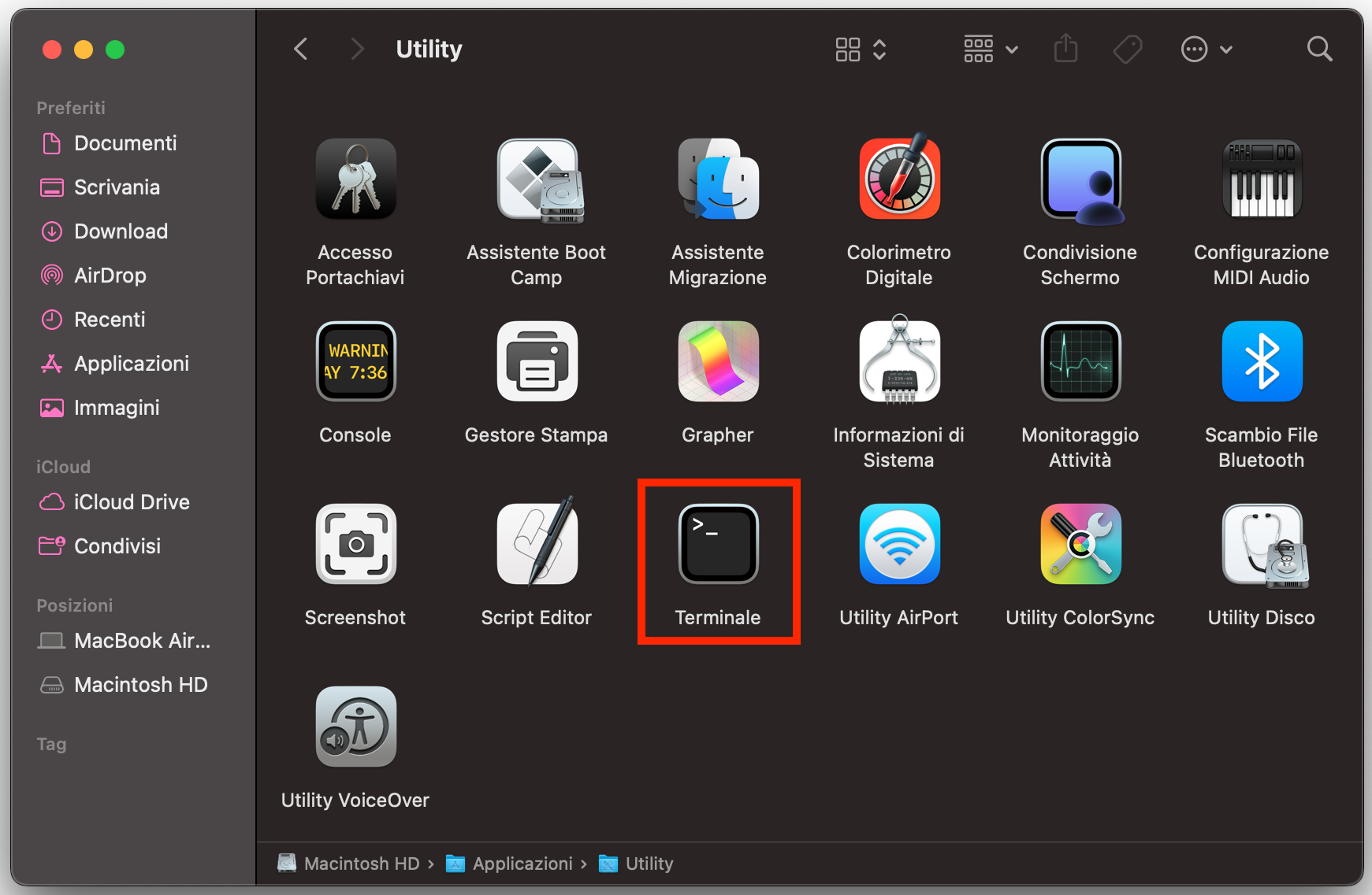 Se non vuoi usare Spotlight, puoi anche accedere all’app Utility. Qui dovrebbe comparire Terminale, che puoi aprire per iniziare il processo.