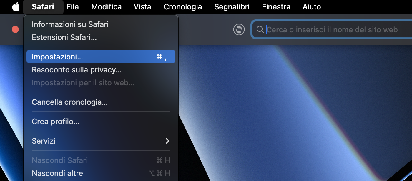 Rimuovere le estensioni di Safari dal tuo Mac è facile. Inizia aprendo il menu Impostazioni del browser, quindi fai clic sulla scheda Estensioni.