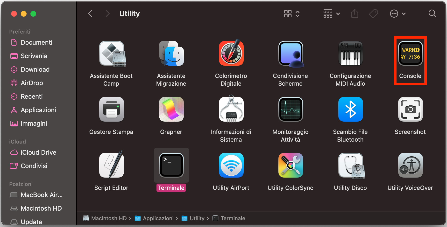 Finder sul Mac mostra la cartella Utility. Apri Console per accedere ai Report log, dove puoi visualizzare gli errori di sistema.