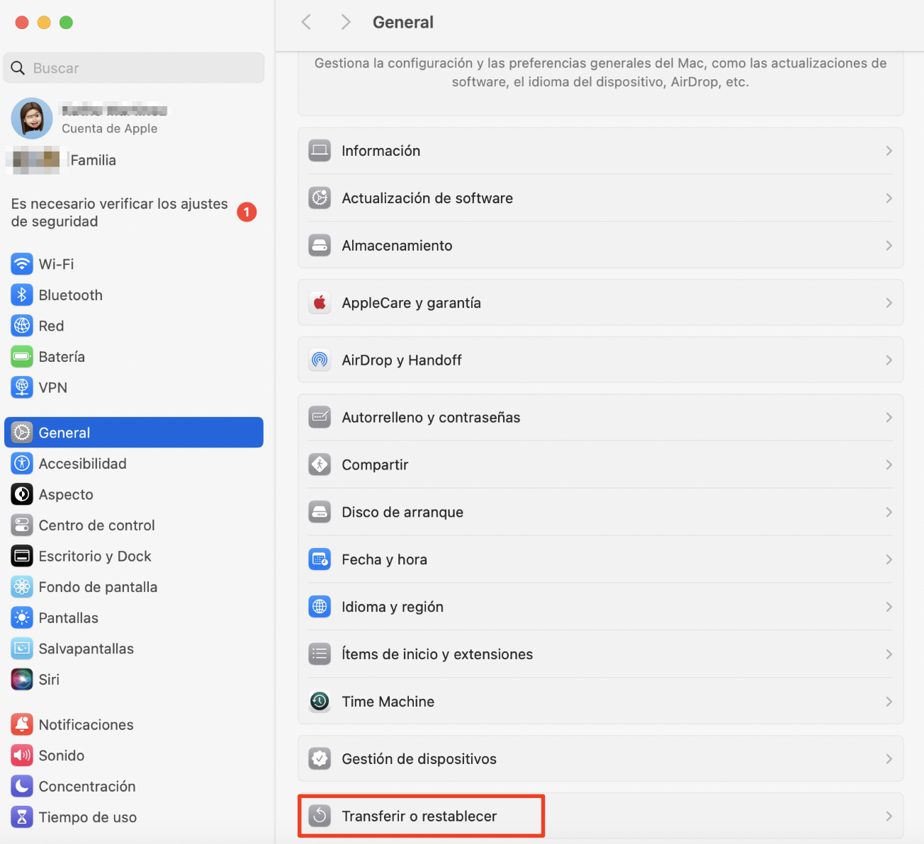 Configuración del sistema en un Mac, abre General con Transferir o Restablecer resaltado. Cómo arreglar servicio de cuentas quiere usar el llavero de inicio de sesión.