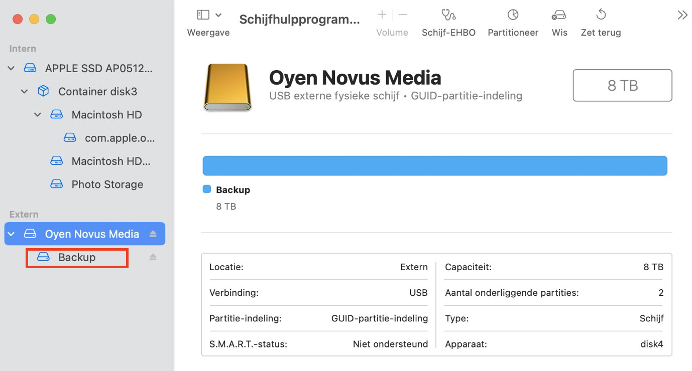 Om EHBO uit te voeren op je MacBook en gerelateerde technische problemen te vinden en op te lossen, gebruik je de sneltoets Cmd+2 of kies je Weergave > Toon alle apparaten.