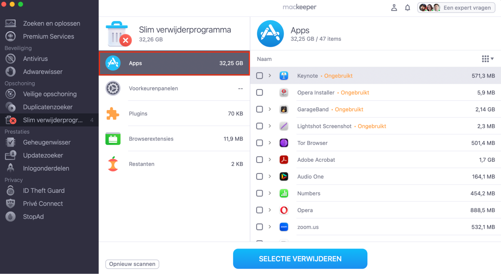 Het Slim Verwijderprogramma van MacKeeper nadat een scan is uitgevoerd. ‘Applicaties’ is gemarkeerd. Dit maakt deel uit van een handleiding over hoe je apps verwijdert om valse McAfee pop-ups op een Mac te stoppen.