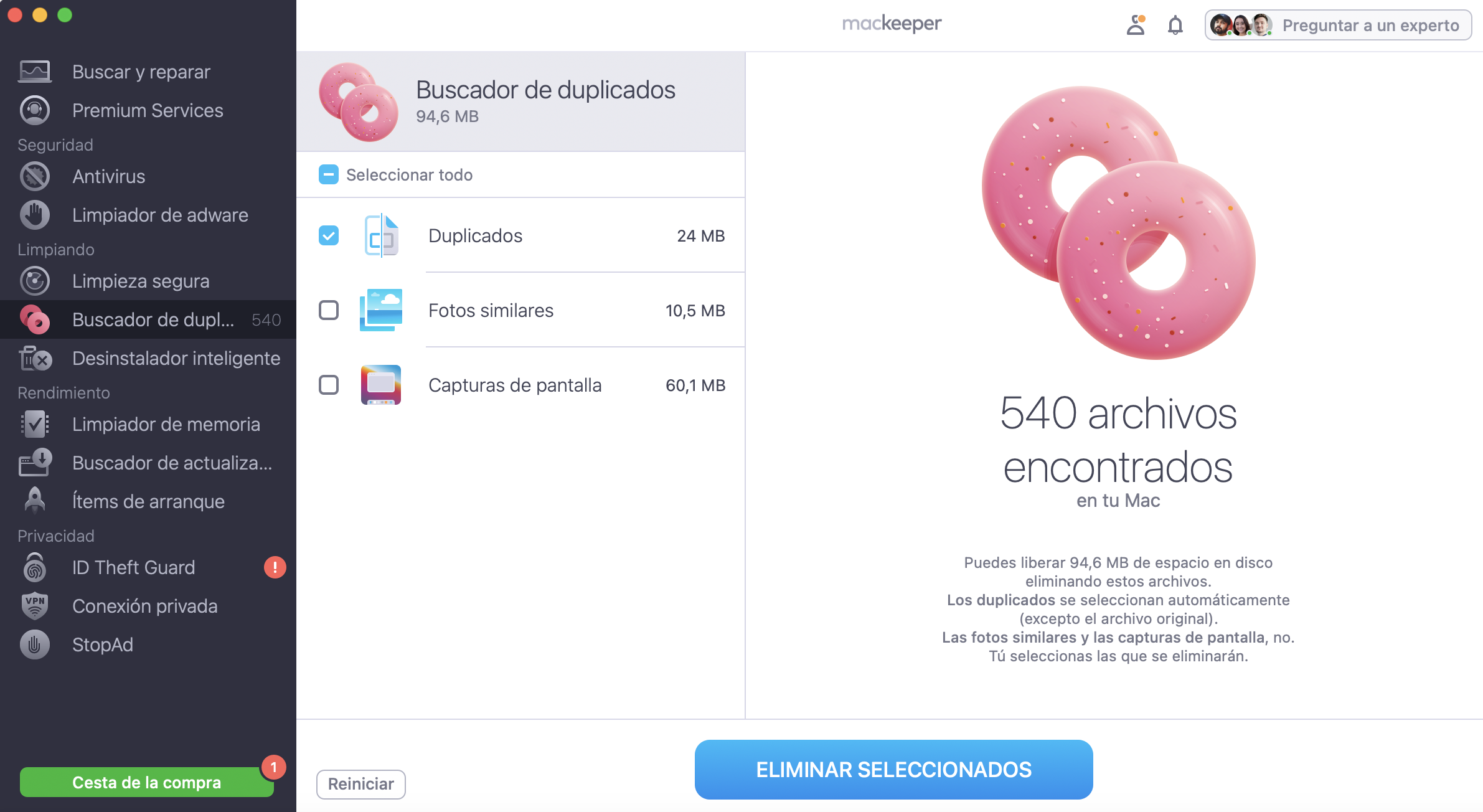 Ve los resultados del análisis del Buscador de duplicados de MacKeeper, elige los archivos duplicados que ya no necesites y haz clic en Eliminar seleccionados. Confirma tu decisión haciendo clic en Eliminar si se te solicita.