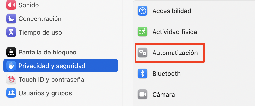 Comprueba la aplicación de control para evitar que observe tu pantalla. Para ello, abre Privacidad y seguridad en Configuración del sistema y selecciona Automatización. Elige si deseas que las aplicaciones puedan controlar otras áreas de tu dispositivo.