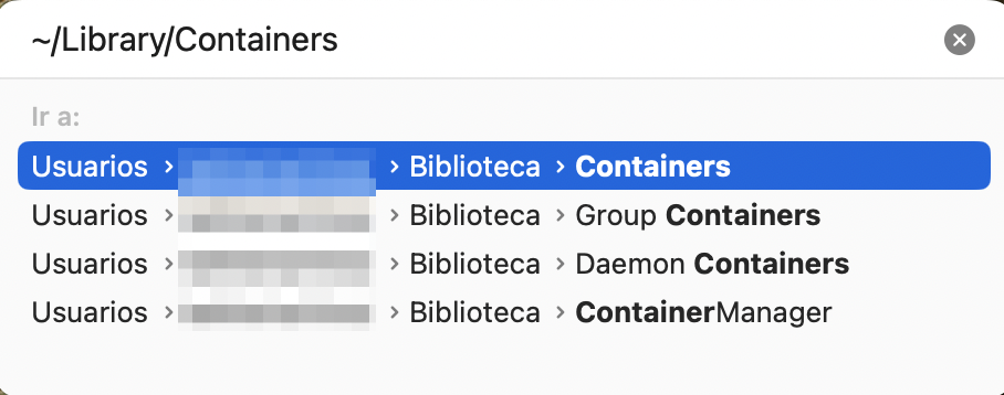 Para continuar con la eliminación Group Containers en tu MacBook, en la ventana Ir a la carpeta del Finder, introduce ~/Library/Containers o ~/Library/Group Containers y pulsa Intro.