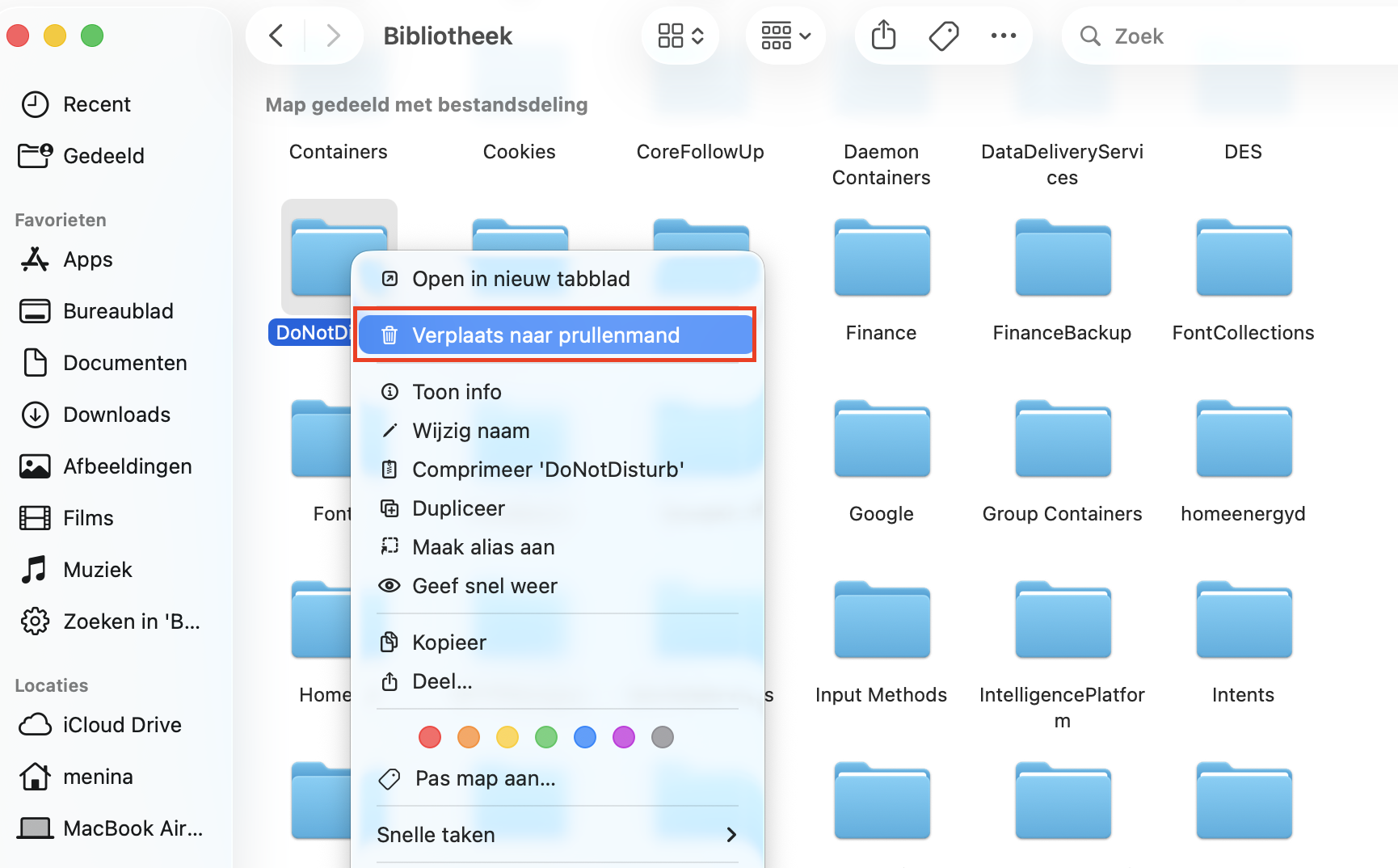 De optie Verplaats naar prullenmand die verschijnt nadat je met de rechtermuisknop op een bestand in Finder hebt geklikt. Gebruik deze optie om restbestanden van software te verwijderen die achterblijven na het verwijderen van ongewenste apps.