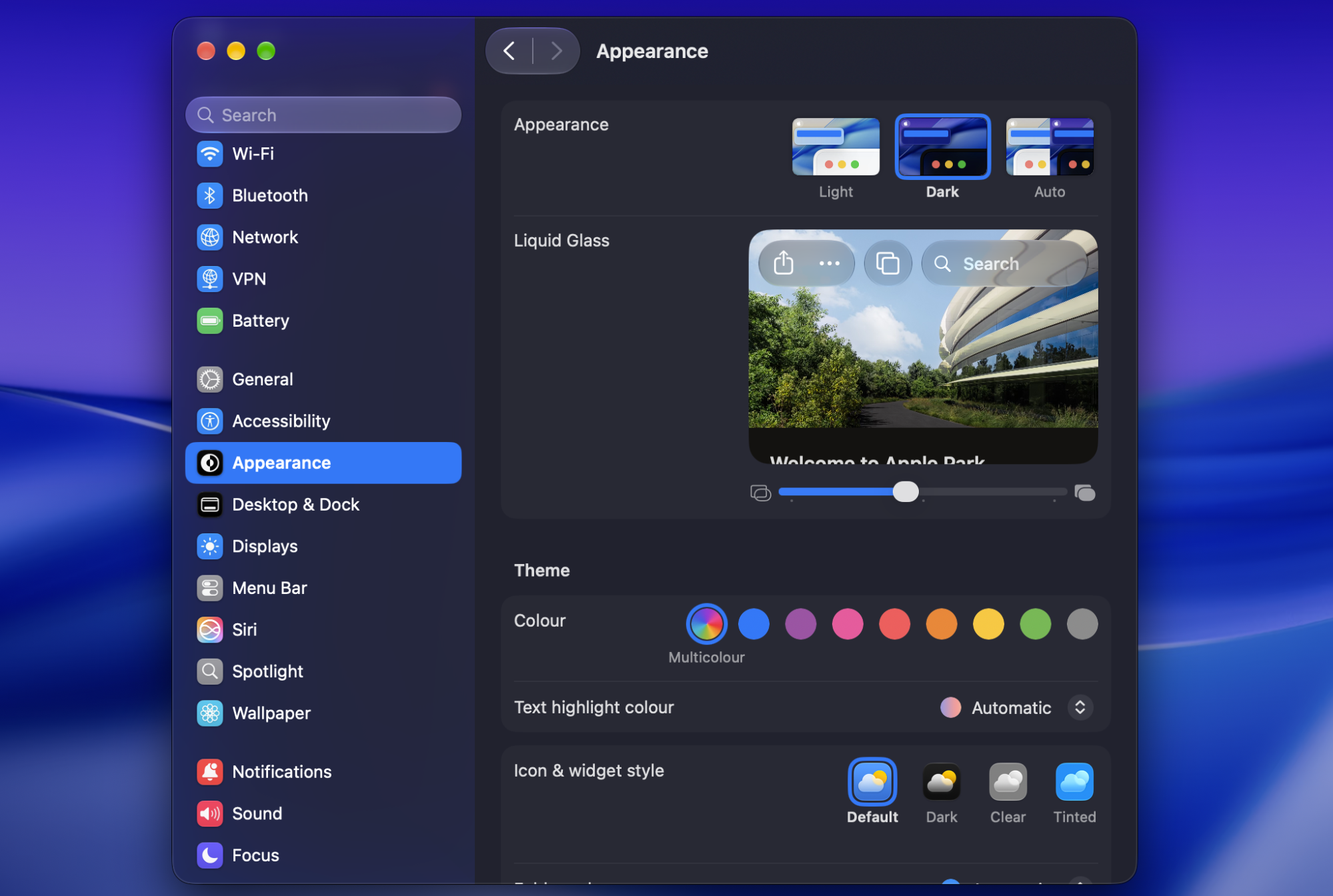 System Settings Appearance tab on a Mac, showing the macOS 27 Liquid Glass preview and the transparency slider used to dial the glassy look.