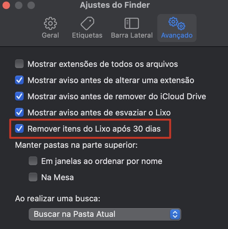 A janela de Ajustes do Finder no Mac com a aba Avançado selecionada. Marque Remover itens do Lixo após 30 dias para esvaziar automaticamente a pasta do Lixo.