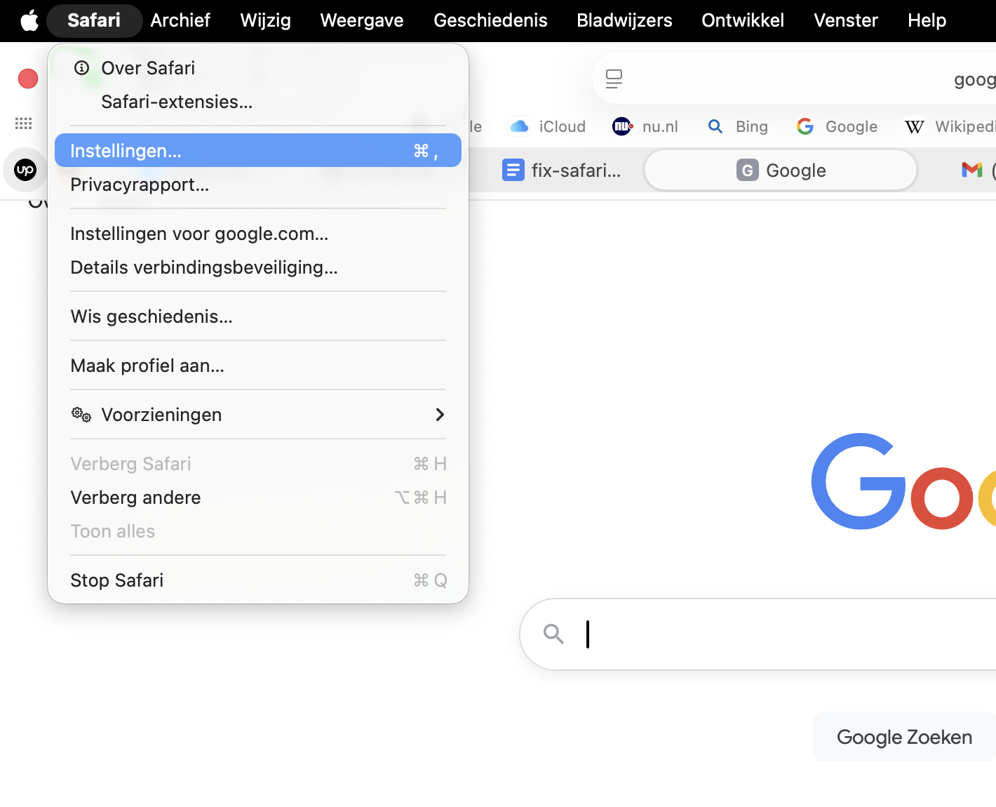 Open Safari-voorkeuren via het Safari-menu.