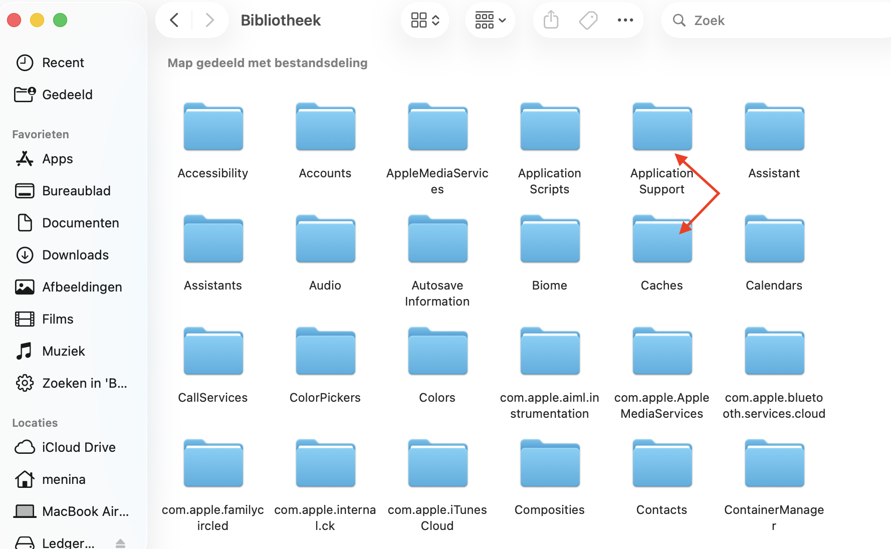 De map Bibliotheek in Finder op de Mac. Hier vind je restbestanden van software die je kunt verwijderen als ze niet langer nodig zijn.