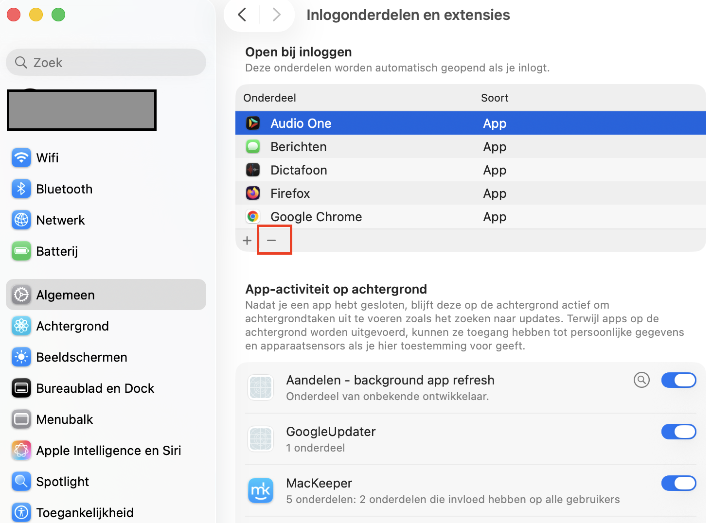 Selecteer in de lijst Open bij inloggen het item dat je wilt verwijderen. Klik vervolgens op de min-knop; het item wordt verwijderd en start niet langer automatisch met macOS.