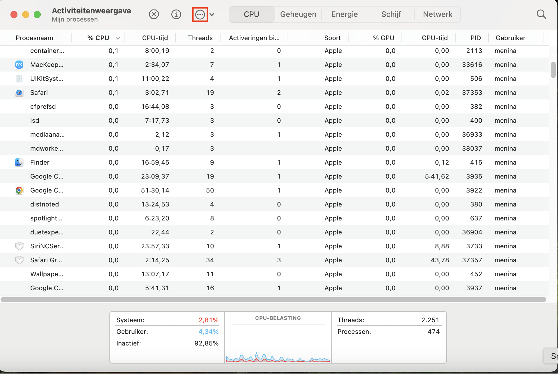 Een andere manier om Activiteitenweergave op je MacBook te gebruiken is via diagnostische rapporten, toegankelijk via het pictogram met de drie stippen.