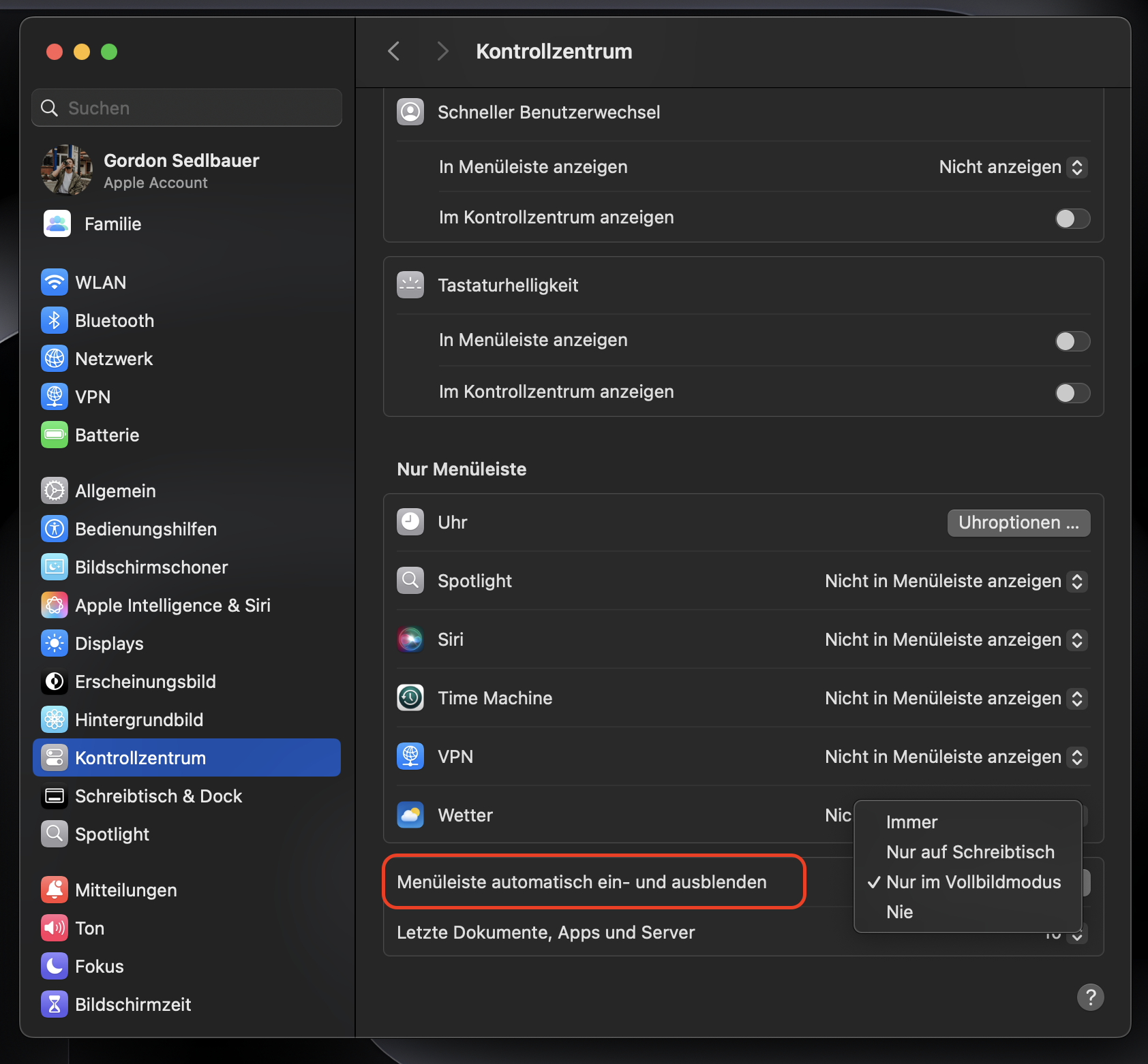 Gehen Sie zu den Einstellungen Ihrer macOS-Menüleiste, indem Sie in den Systemeinstellungen Kontrollzentrum auswählen. Wählen Sie im angezeigten Dropdown-Menü Nie aus Gehen Sie zu den Einstellungen Ihrer macOS-Menüleiste, indem Sie in den Systemeinstellungen Kontrollzentrum auswählen. Wählen Sie im angezeigten Dropdown-Menü Nie aus