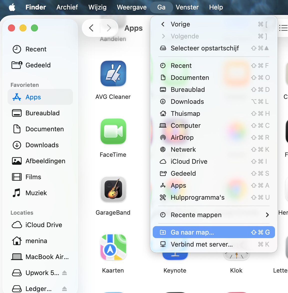 Na het controleren van je processen kun je ook de mappen ‘Bibliotheek’ en ‘Apps’ controleren op verdachte items. Ga hiervoor in Finder naar ‘Ga’ > ‘Ga naar map’.