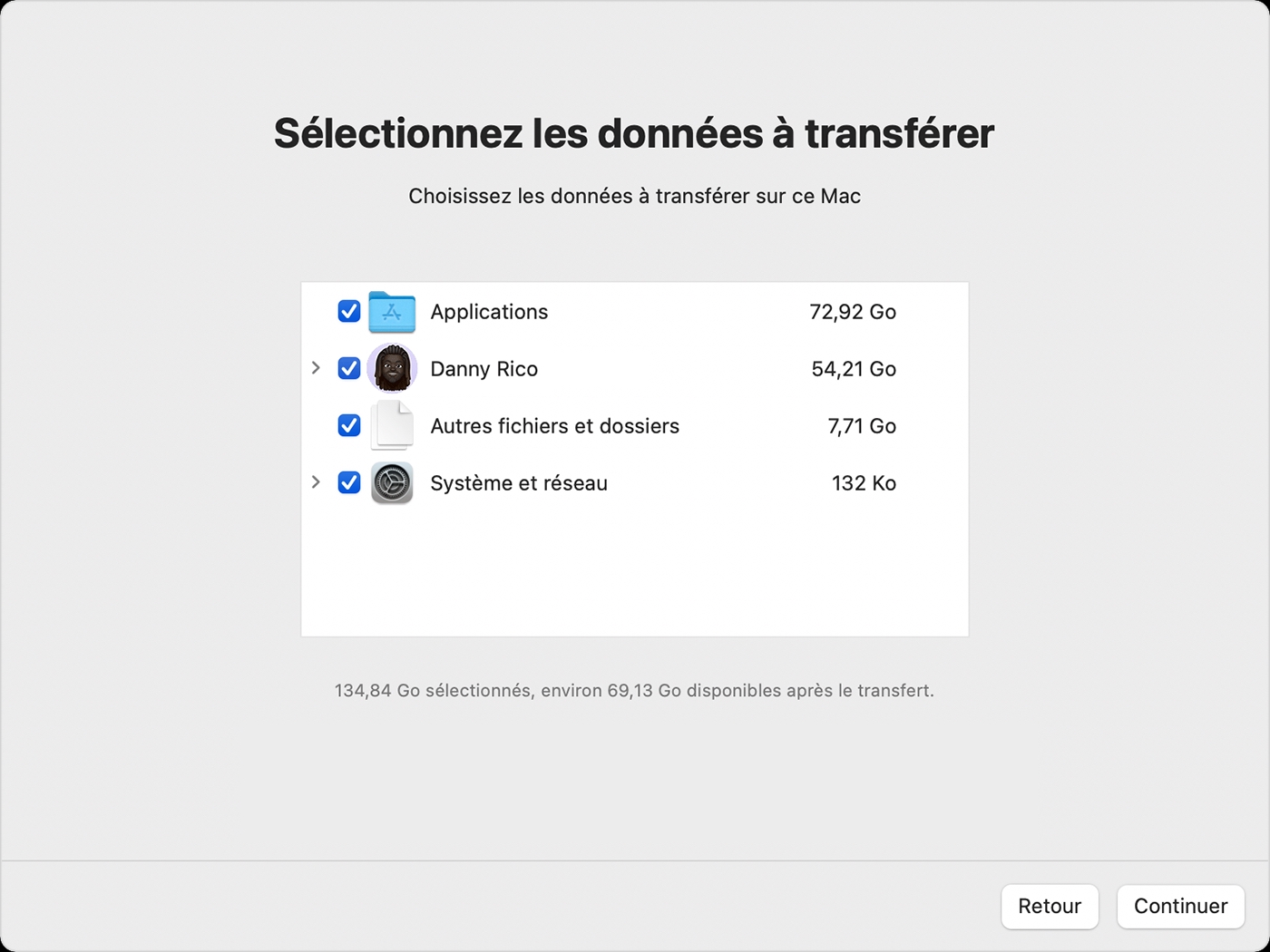 Après avoir sélectionné une sauvegarde, vous pouvez choisir les éléments exacts que vous souhaitez transférer. Plus le nombre de fichiers sera réduit, plus la restauration sera rapide. Après avoir sélectionné une sauvegarde, vous pouvez choisir les éléments exacts que vous souhaitez transférer. Plus le nombre de fichiers sera réduit, plus la restauration sera rapide.