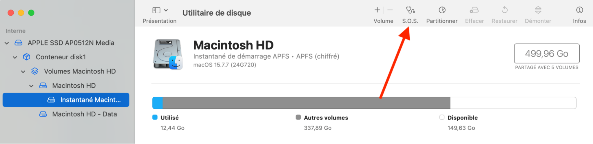 Vous trouverez un bouton S.O.S. dans la barre d'outils en haut de l'Utilitaire de disque. Cliquez dessus pour rechercher d'éventuels problèmes.