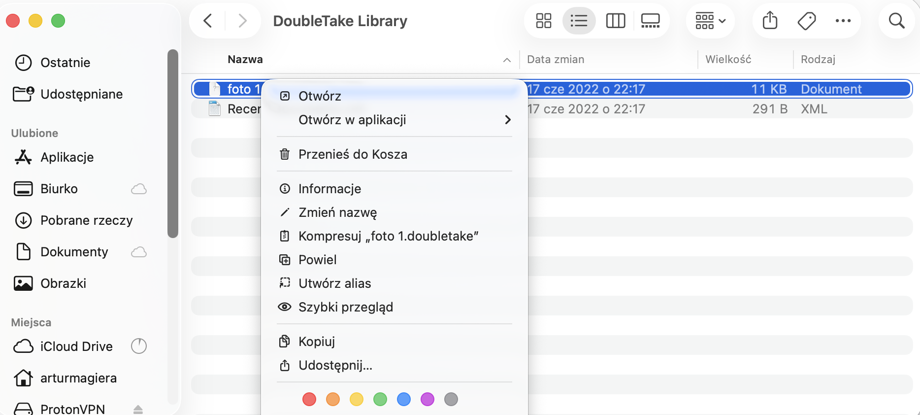Aby usunąć Bibliotekę zdjęć, kliknij plik prawym przyciskiem myszy i wybierz opcję Przenieś do kosza