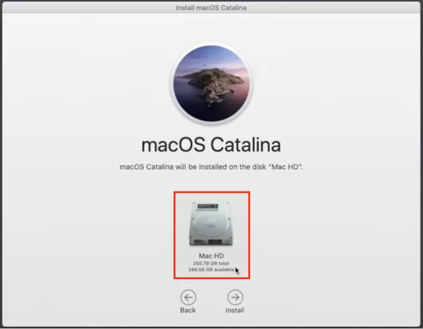 The macOS reinstallation window is opened on a Mac. Click on Mac HD and press the Install button to reinstall macOS Catalina.