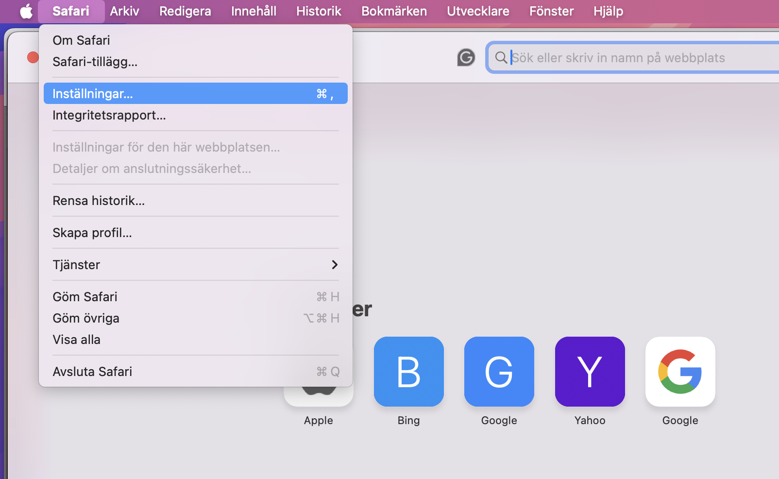 Viss skadlig programvara ändrar webbläsarens inställningar, inklusive startsidan och vilka tillägg som är installerade. Börja med att öppna Safaris inställningar.