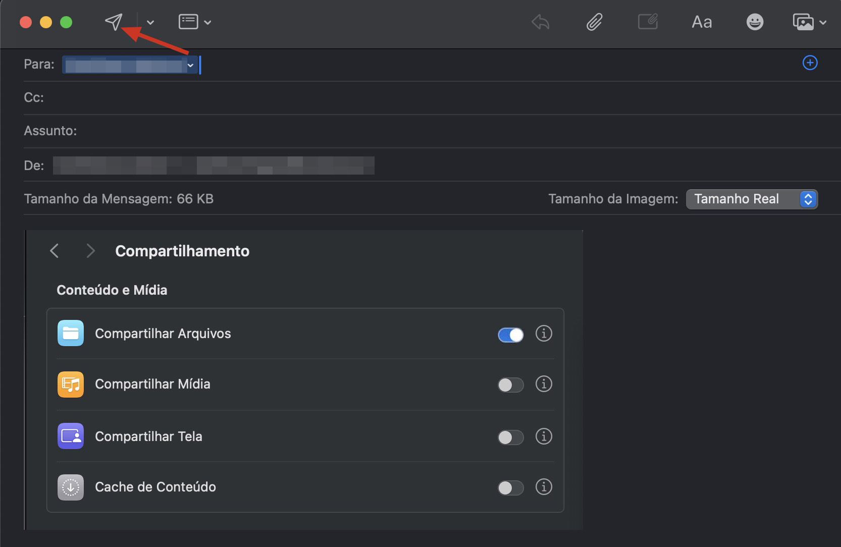 O app Mail no Mac mostrando uma nova janela de composição com um arquivo anexado. Insira seu endereço de e-mail e clique em Enviar para transferir dados de um Mac para outro por e-mail.