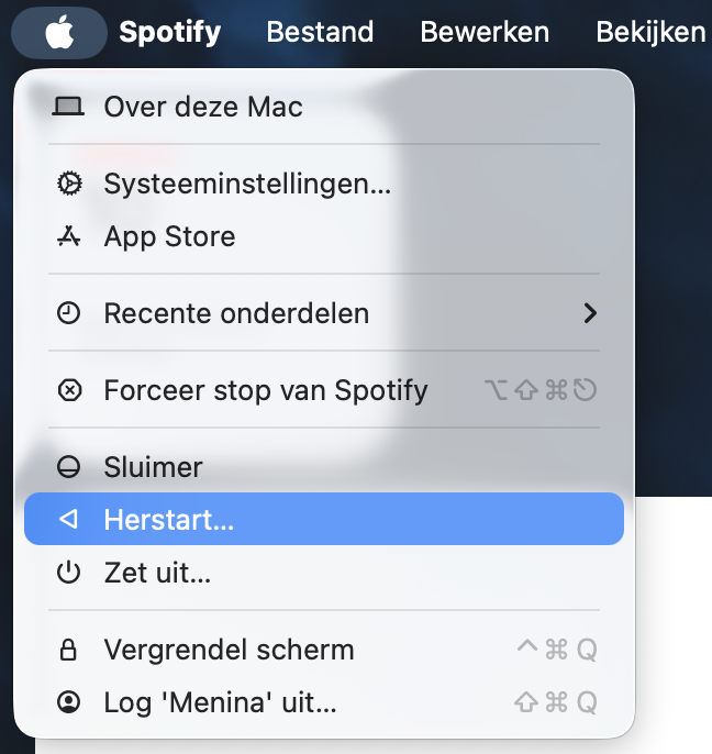 Sluit alle apps op je Mac en klik op het Apple-menu linksboven in het scherm. Kies daar de optie Herstart.