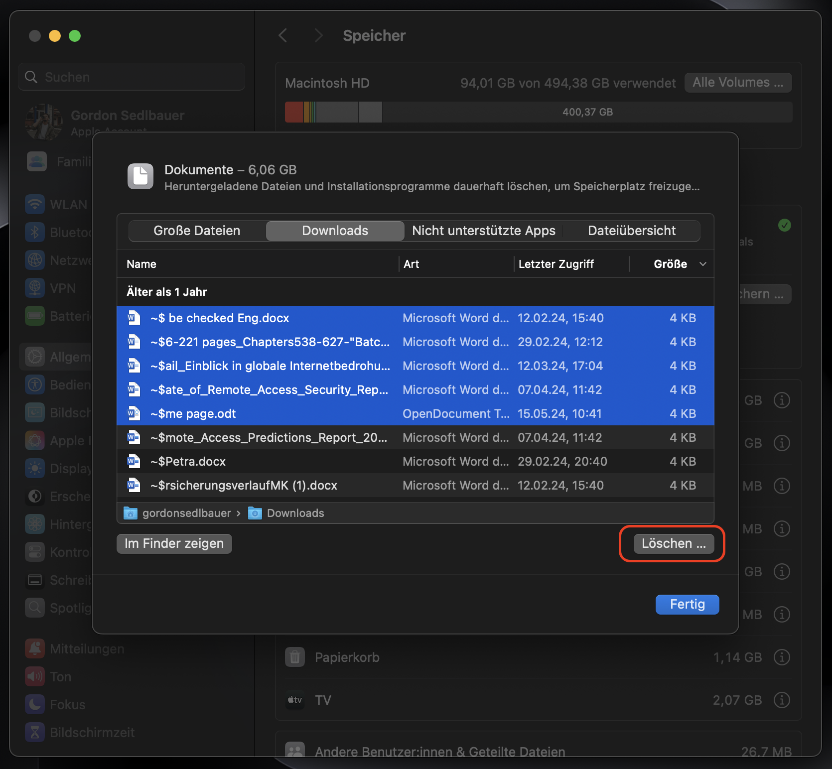 Sortieren Sie die Einträge bei Bedarf, indem Sie auf die Spaltenüberschrift klicken. Wählen Sie die zu löschenden Elemente aus und klicken Sie unten rechts auf Löschen.