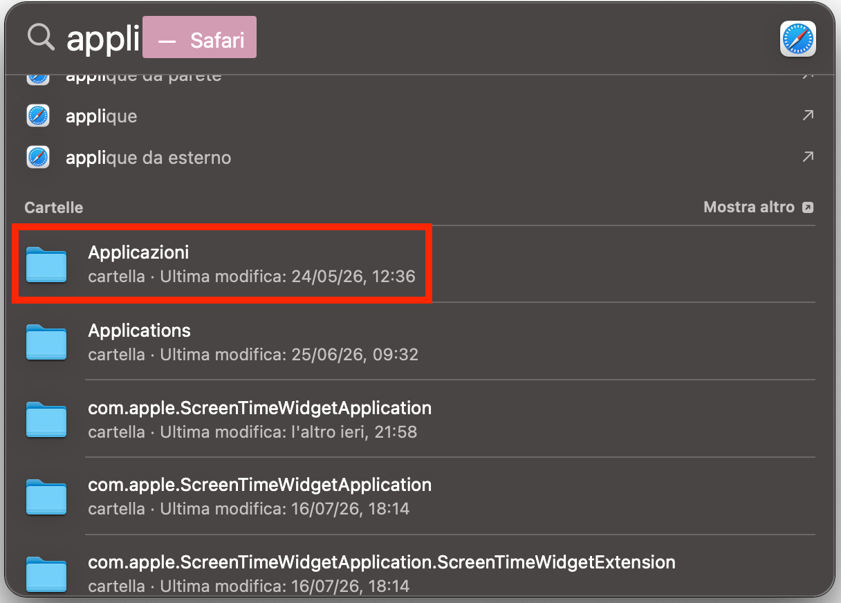 Una ricerca di Applicazioni all'interno di Spotlight su Mac. Apri la cartella Applicazioni quando appare nei risultati di ricerca se vuoi sapere dove si trova la cartella Applicazioni.
