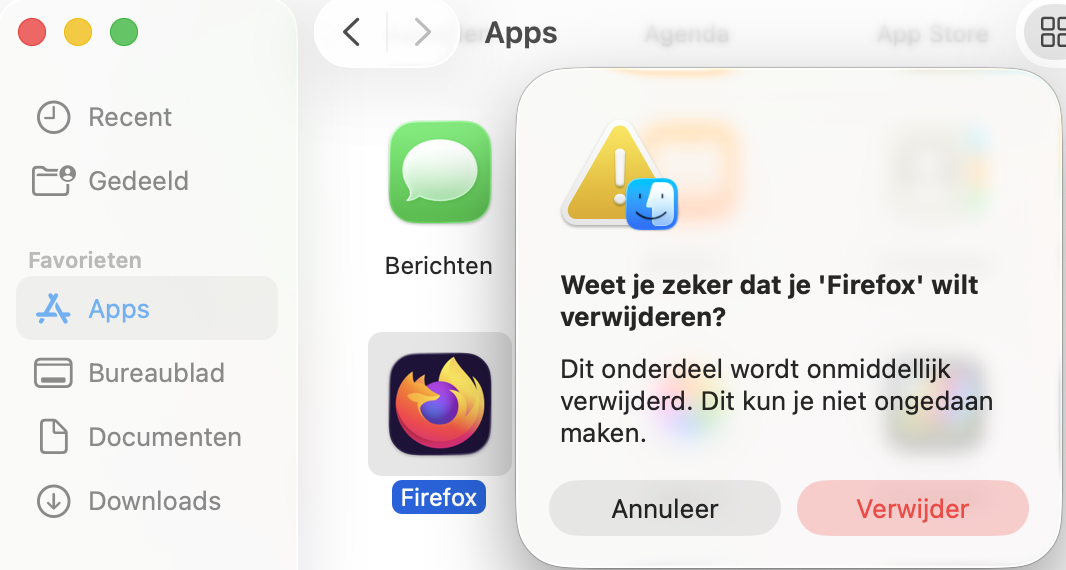 Ga in Finder naar Programma’s en selecteer de apps die je naar de prullenbak wilt verplaatsen.