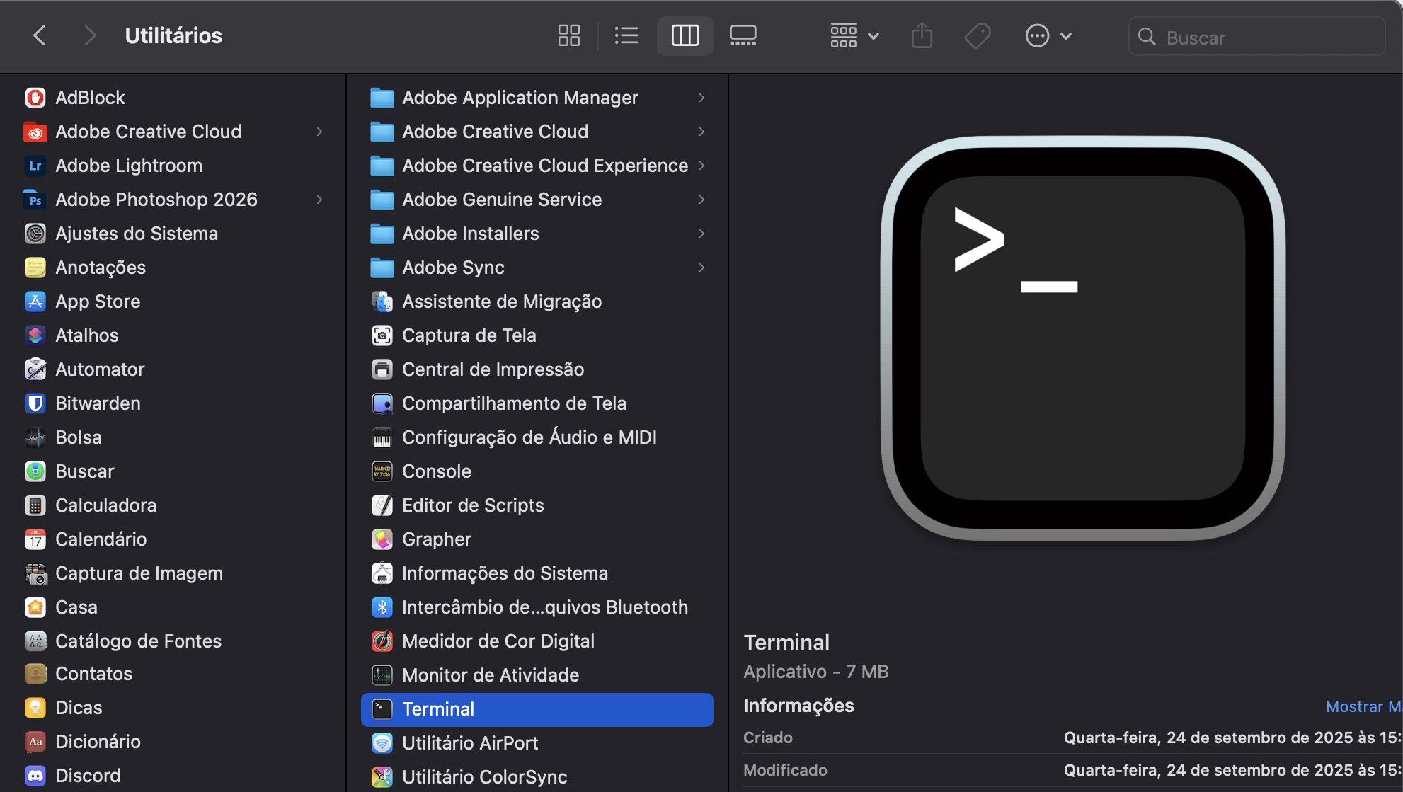 Nas versões mais recentes do macOS, é necessário usar o aplicativo Terminal para agendar os horários de repouso. Você o encontrará em Aplicativos > Utilitários.