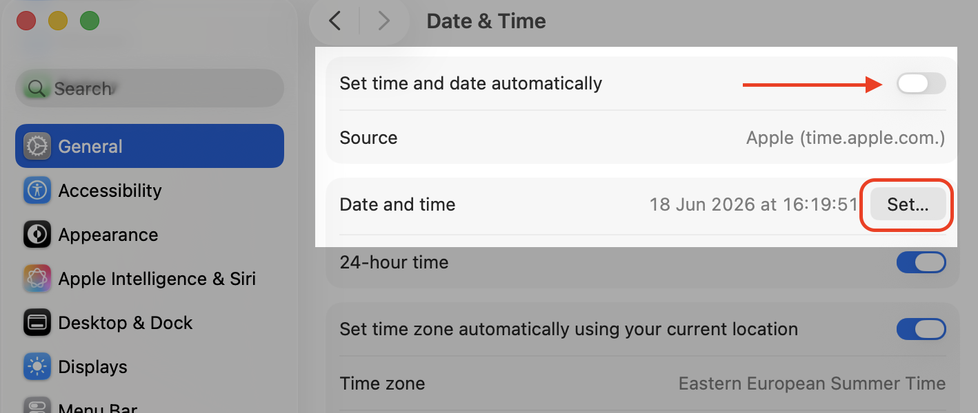 Date & Time pane in macOS Tahoe, switching off Set time and date automatically and clicking Set on a MacBook to edit it.