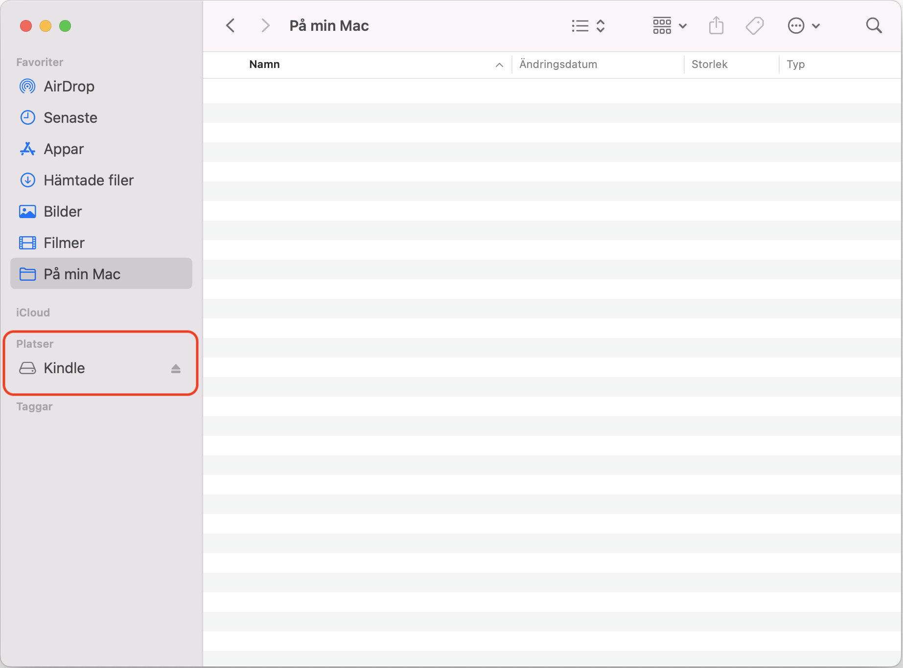 Finder är öppet på en Mac. Klicka på den i Dock och leta efter din externa hårddisk under Platser i sidofältet till vänster under iCloud Drive.