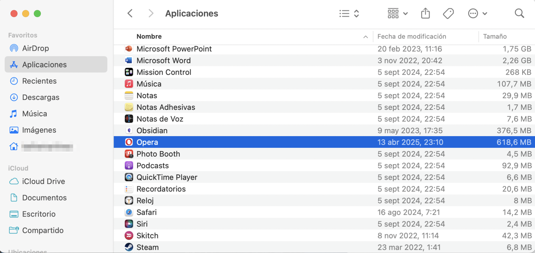 Reinstalar la aplicación que no se puede abrir en un Mac es otro método útil. Lo hacemos con Opera, por ejemplo. Vea cómo se selecciona Opera para eliminarlo en el Finder de un Mac. Después, se reinstalará.